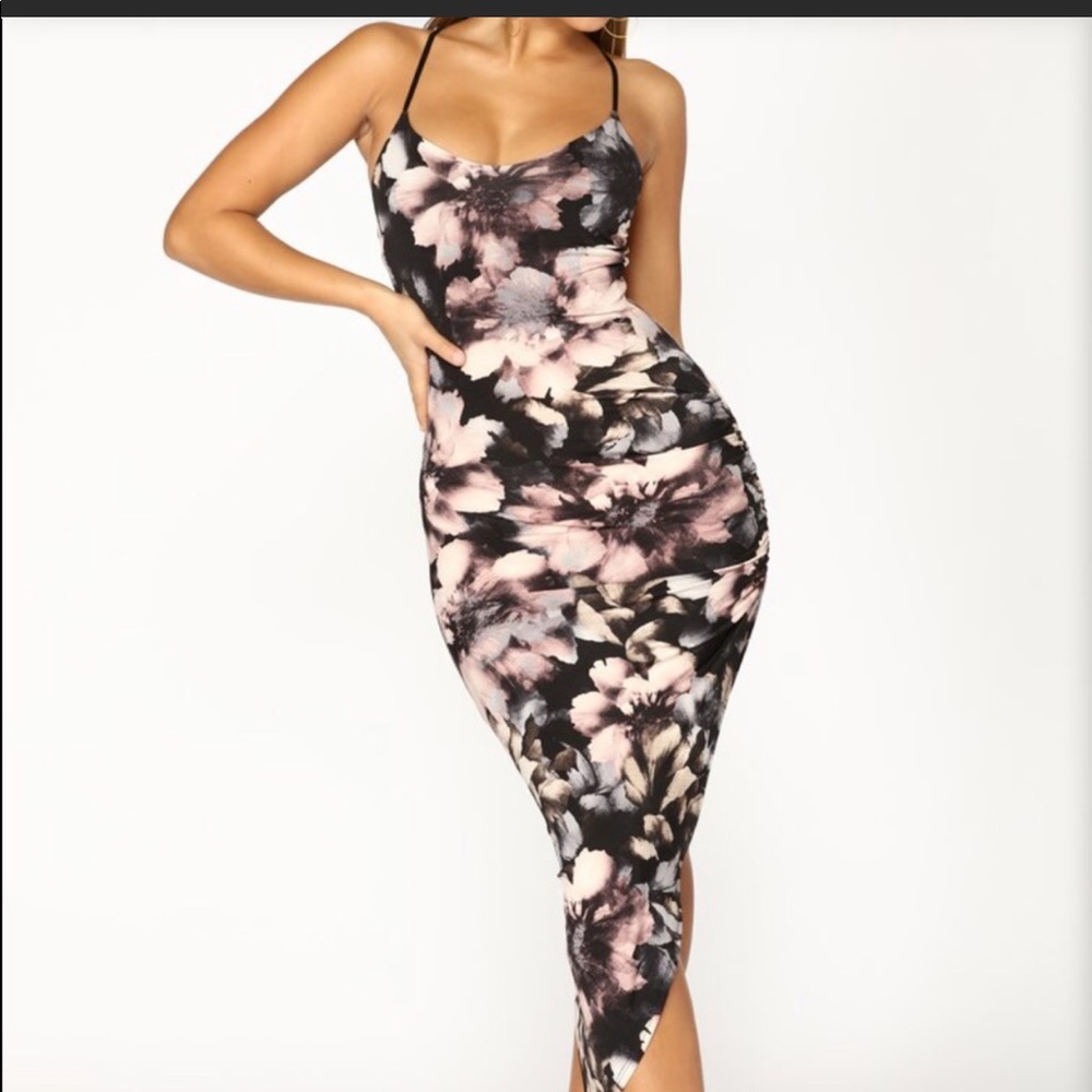 GARDEN CAFE FLORAL DRESS FASHION NOVA